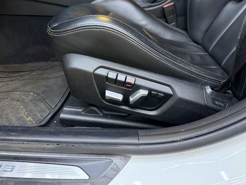 Used 2018 BMW M3 RWD image 15
