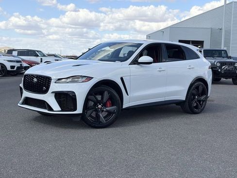 Used 2022 Jaguar F-PACE SVR AWD/4WD image 2