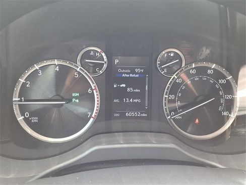 Used 2021 Lexus GX 460 Premium image 13