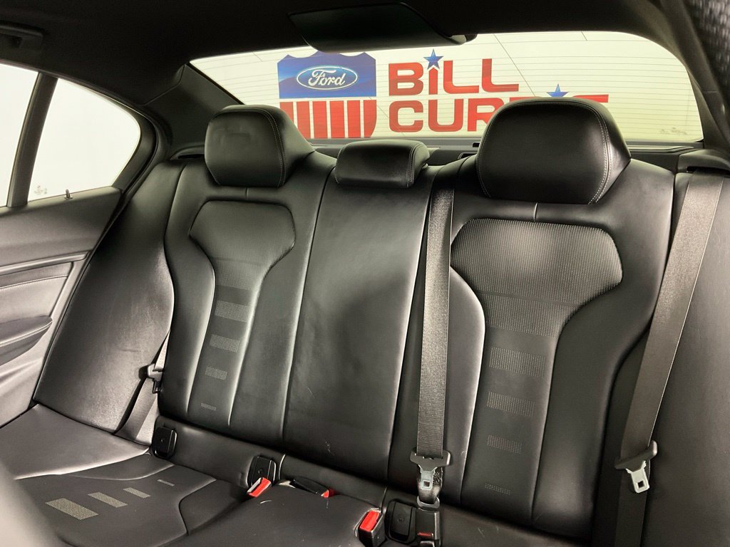 Used 2018 BMW M3 RWD image 16