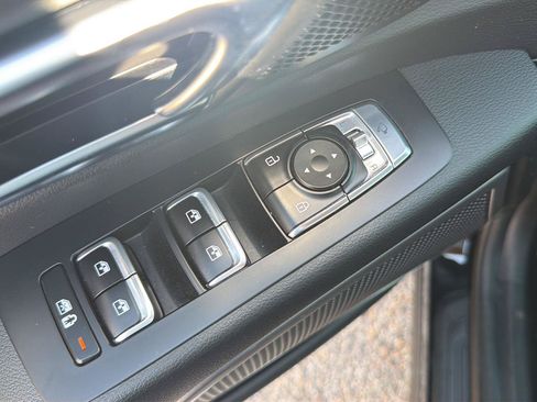 Used 2024 Kia Telluride EX w/ EX Captain's Chair Package FWD image 26