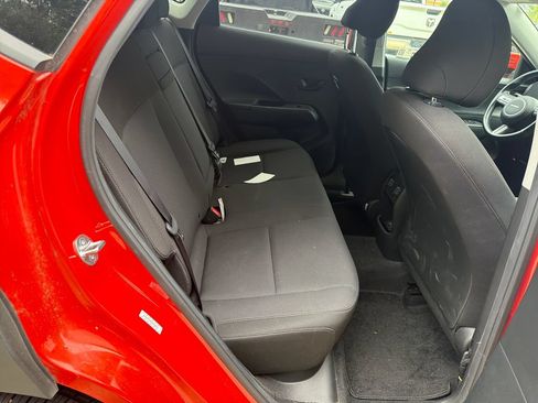 Used 2024 Hyundai Kona SEL FWD image 28