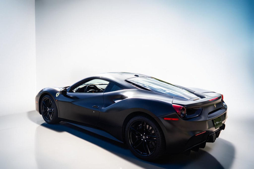 Certified 2018 Ferrari 488 GTB RWD image 8