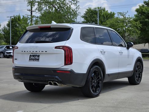 Used 2022 Kia Telluride EX w/ EX Premium Package AWD/4WD image 5