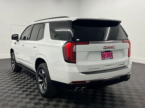 Used 2026 GMC Yukon AT4 Ultimate w/ LPO, Illumination Package AWD/4WD image 3