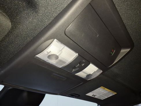 Used 2023 Nissan Frontier PRO-4X w/ Pro Convenience Package image 16