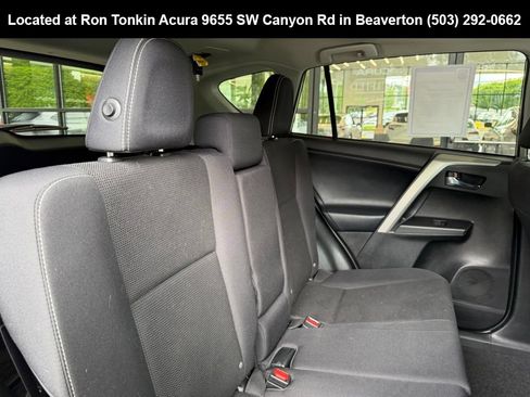 Used 2016 Toyota RAV4 XLE AWD/4WD image 31