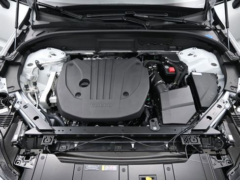 New 2026 Volvo XC60 B5 Plus w/ Climate Package image 29