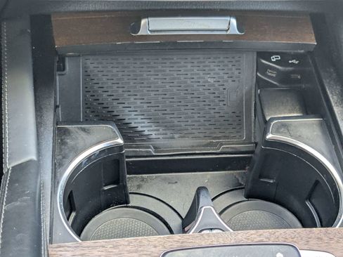 Used 2020 Mercedes-Benz GLS 450 4MATIC image 32