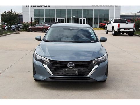 Used 2024 Nissan Sentra SV FWD image 8