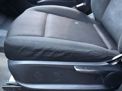 Used 2019 Mercedes-Benz Sprinter 144 image 21