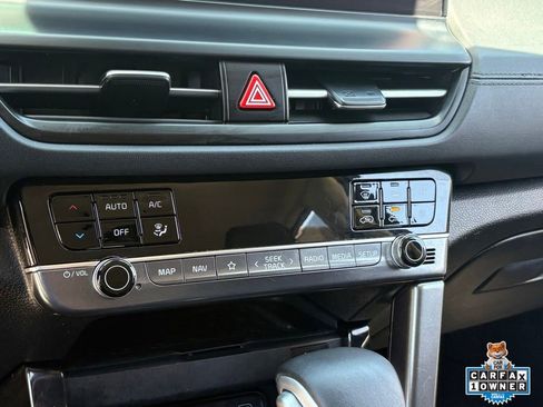 Certified 2025 Kia Seltos EX w/ EX Sunroof Package AWD/4WD image 20
