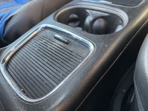 Used 2017 Dodge Grand Caravan GT image 28