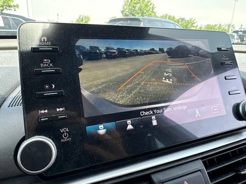 Used 2021 Honda Accord EX-L image 22
