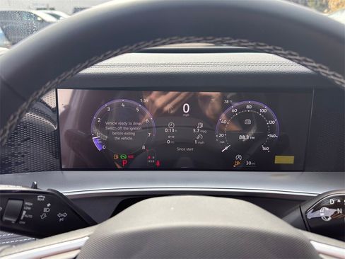 New 2026 Volkswagen Tiguan SE image 12