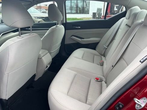 Used 2022 Nissan Altima 2.5 SV image 12