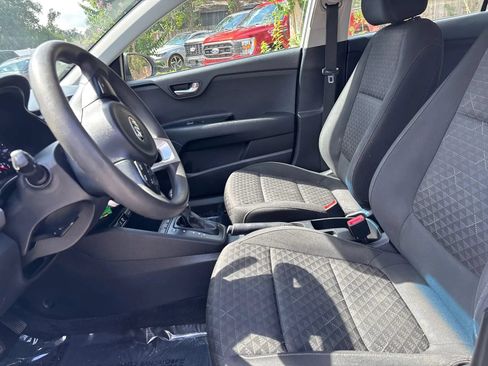 Used 2019 Kia Rio LX FWD image 10