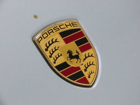 Certified 2026 Porsche Macan AWD/4WD image 13