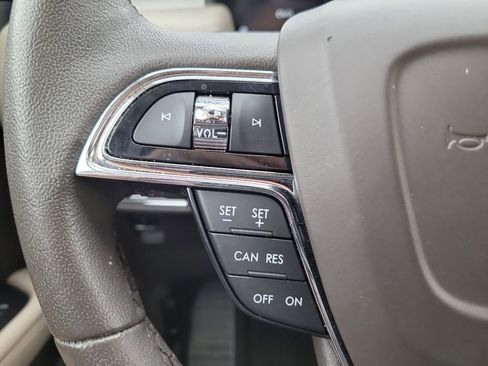 Certified 2023 Lincoln Nautilus FWD w/ Premium Package image 27