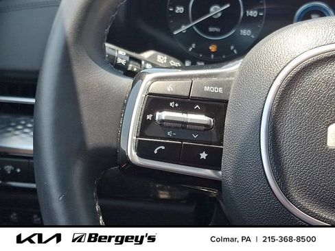 Certified 2024 Kia Carnival SX Prestige FWD image 25