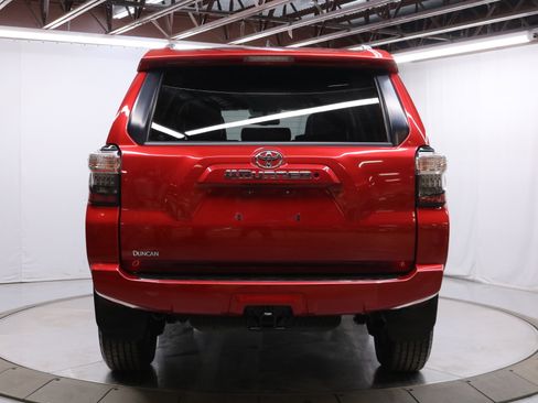 Used 2016 Toyota 4Runner SR5 image 6