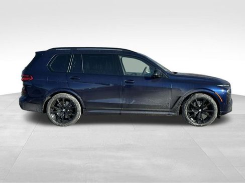 New 2026 BMW X7 M60i image 2
