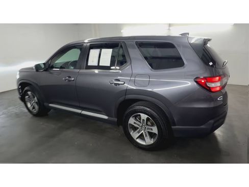 Used 2024 Honda Pilot EX-L image 6