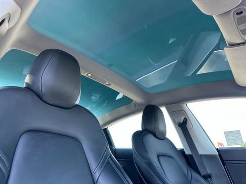 Used 2019 Tesla Model 3 Standard Range Plus RWD image 15