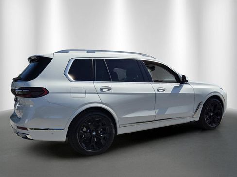Certified 2026 BMW X7 xDrive40i AWD/4WD image 7