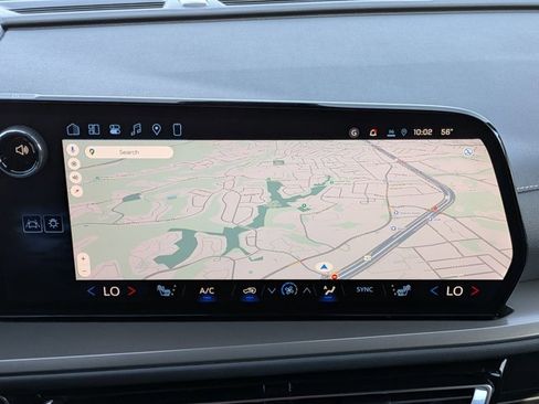 New 2026 Chevrolet Traverse LT w/ Sun and Wheel Package image 13