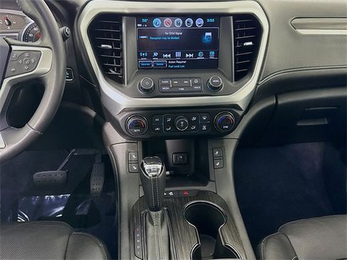 Used 2018 GMC Acadia SLT image 26