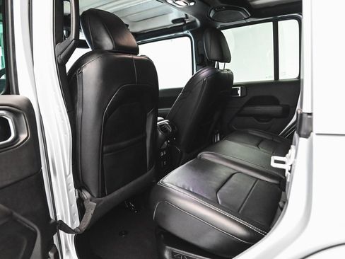 Used 2023 Jeep Wrangler Unlimited Sahara w/ Cold Weather Group image 27