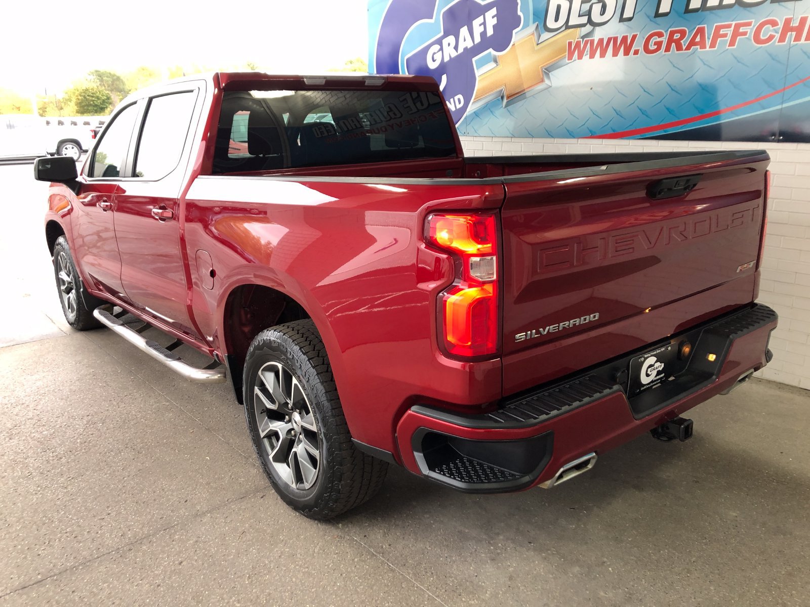 Used 2023 Chevrolet Silverado 1500 RST w/ Z71 Off-Road Package AWD/4WD image 6