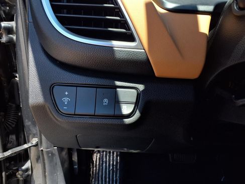 Used 2024 Kia Seltos EX FWD image 14