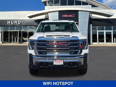 New 2026 GMC Sierra 2500 SLE w/ SLE Value Package; AWD/4WD image 10
