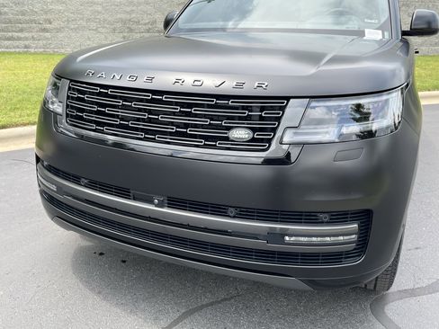 Certified 2024 Land Rover Range Rover SE AWD/4WD image 11