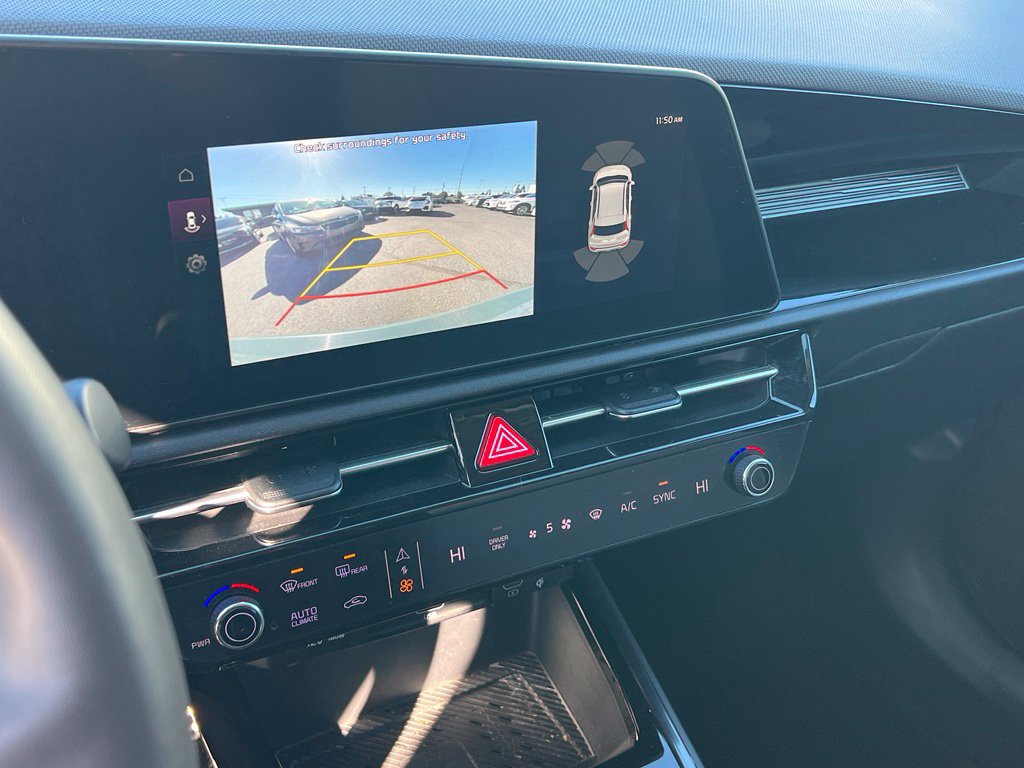 Certified 2023 Kia Niro SX Touring FWD image 19