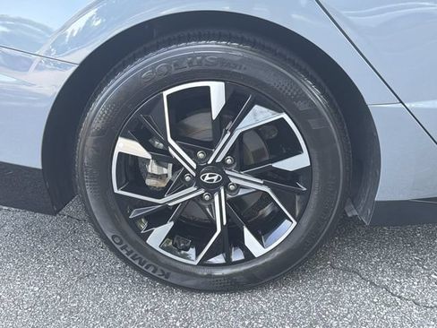 Certified 2025 Hyundai Sonata SEL FWD image 13
