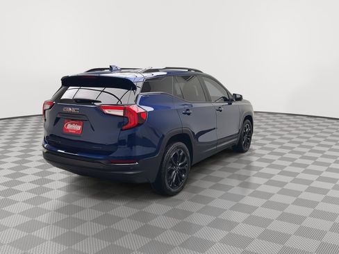 Used 2022 GMC Terrain SLE w/ Driver Convenience Package image 39