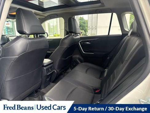 Used 2020 Toyota RAV4 Limited AWD/4WD image 23