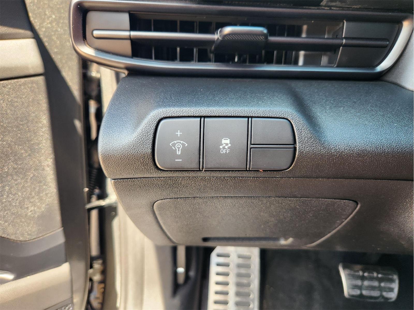 Used 2026 Hyundai Elantra SEL Sport Premium FWD image 21