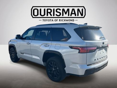 Used 2025 Toyota Sequoia Platinum image 7