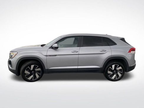 Certified 2024 Volkswagen Atlas Cross Sport SE image 11