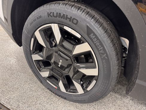 New 2027 Kia Telluride S w/ Towing Package FWD image 9