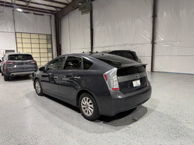 Used 2014 Toyota Prius Prime Plug-In Hybrid FWD image 5