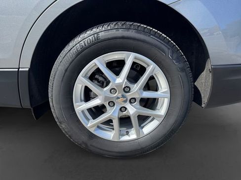 Used 2023 Chevrolet Equinox LS w/ LS Convenience Package image 7