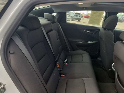 Used 2024 Chevrolet Malibu LT image 9