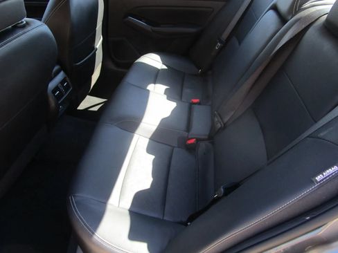 Used 2023 Nissan Altima 2.5 SL AWD/4WD image 14