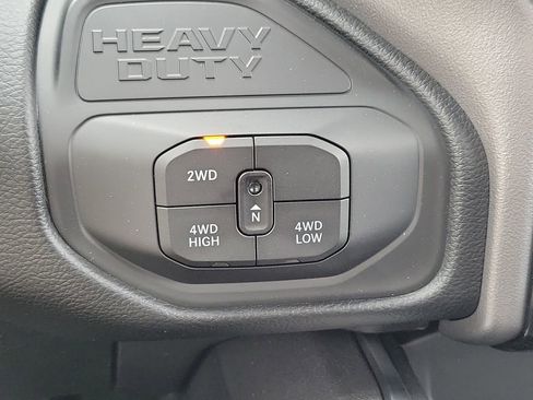 New 2026 RAM 2500 Big Horn AWD/4WD image 15