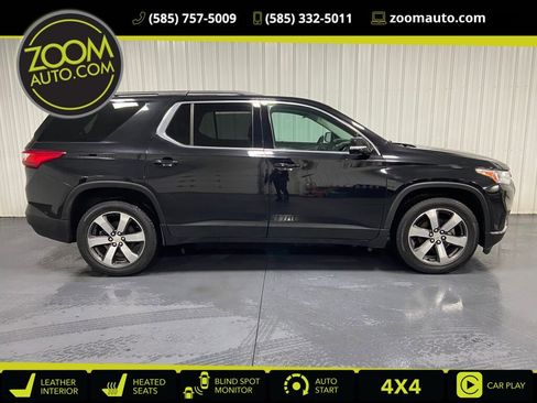 Used 2019 Chevrolet Traverse LT w/ LT Premium Package image 1